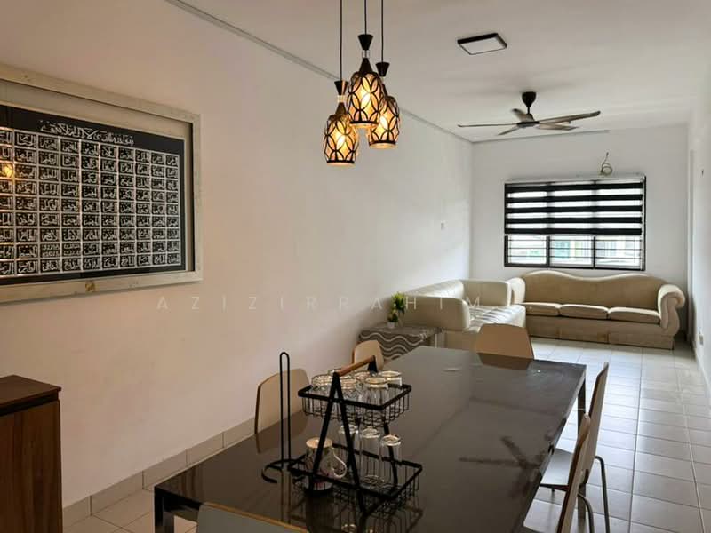 Townhouse for Sale in Kajang (Selangor) - Azizirrahim . - Living Room - PropertyGuru.com.my