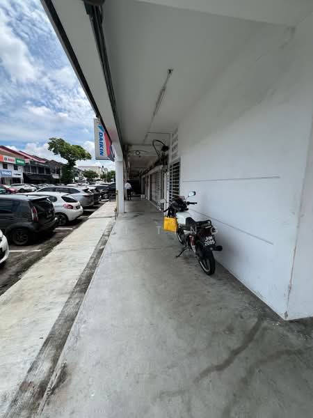 Shop for Sale in Taman Molek (Johor Bahru) - Shi Ting - Exterior - PropertyGuru.com.my