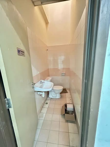 Office for Rent in Putrajaya (Putrajaya) - Nurra Eikin - Bathroom - PropertyGuru.com.my