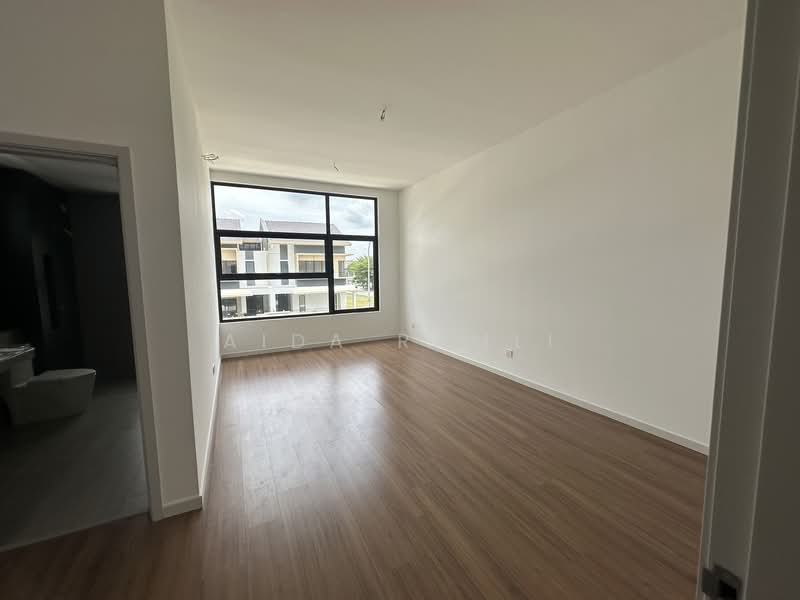 2-storey Terraced House for Sale in Taman Cahaya Alam (Shah Alam) - Aida Ramli - Interior - PropertyGuru.com.my