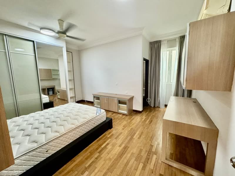 Kondominium untuk Disewa di Gurney Beach Resort - Giselle Wong - Bedroom - PropertyGuru.com.my