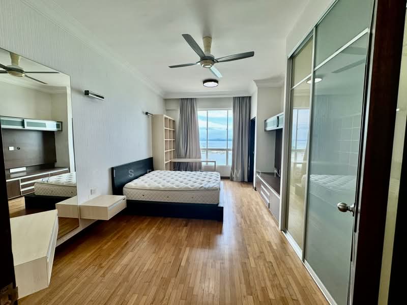 Kondominium untuk Disewa di Gurney Beach Resort - Giselle Wong - Bedroom - PropertyGuru.com.my