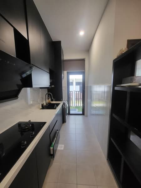Rumah Teres 2 Tingkat untuk Dijual di Setia Safiro (Cyberjaya) - Liew She Anne - Kitchen - PropertyGuru.com.my