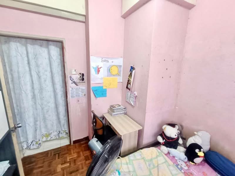 Apartment for Sale at Kristal Heights - Shaziery Iskandar - Bedroom - PropertyGuru.com.my