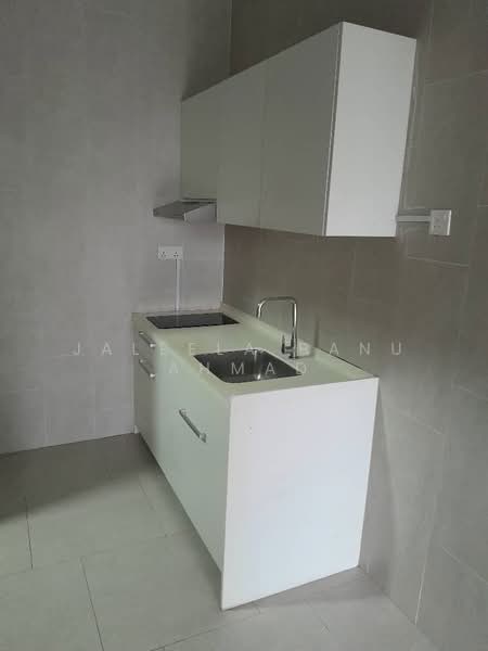 Servis Apartment untuk Disewa di Geo Bukit Rimau - Jaleela Banu Ahmad - Kitchen - PropertyGuru.com.my