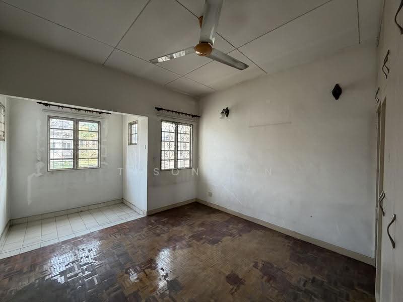 2-storey Terraced House for Sale in Usj 20 (Subang Jaya) - Tyson Gan - Living Room - PropertyGuru.com.my