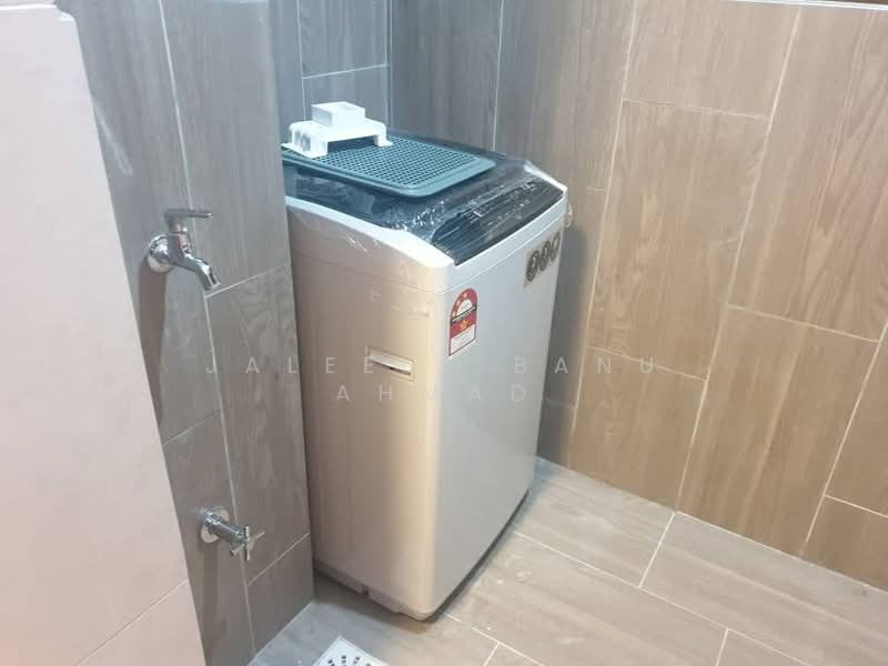 Servis Apartment untuk Disewa di Geo Bukit Rimau - Jaleela Banu Ahmad - Bathroom - PropertyGuru.com.my