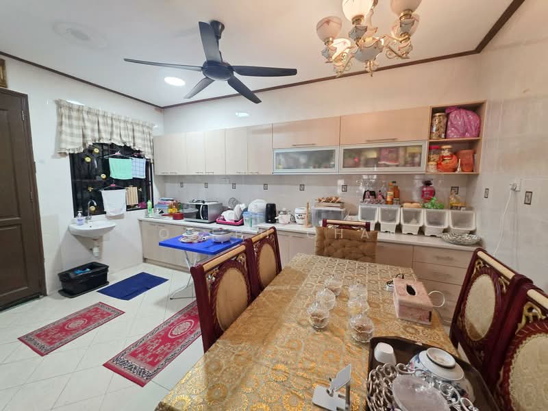 Semi-Detached House for Sale in Subang Alam (Shah Alam) - Joseph Chan - Kitchen - PropertyGuru.com.my