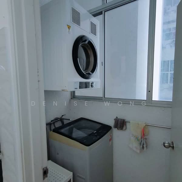 Pangsapuri untuk Disewa di Residensi Enesta - Denise Wong - Balcony - PropertyGuru.com.my