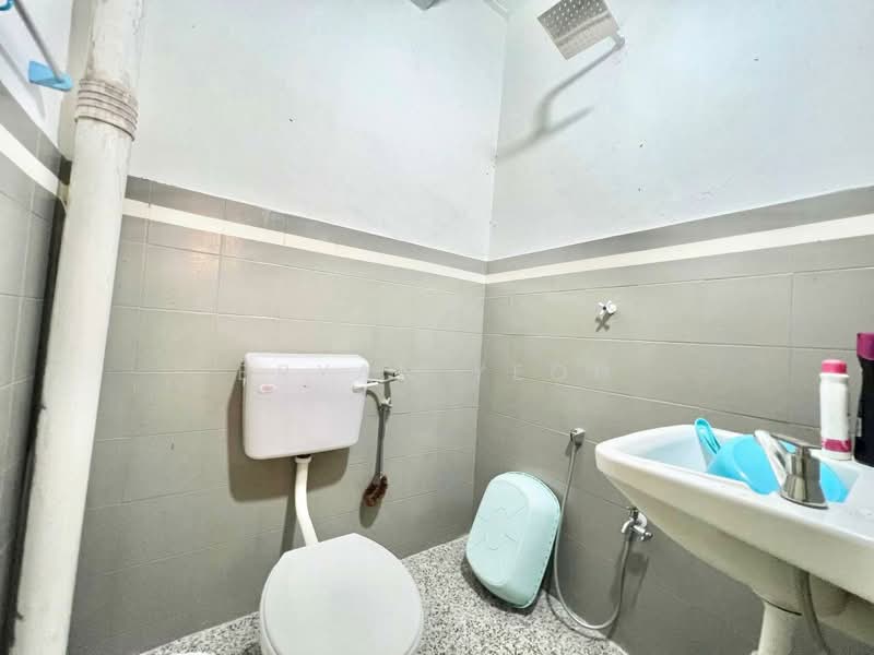 Rumah Teres 2 Tingkat untuk Dijual di Bandar Puncak Alam (Puncak Alam) - Bryan Yeoh - Bathroom - PropertyGuru.com.my