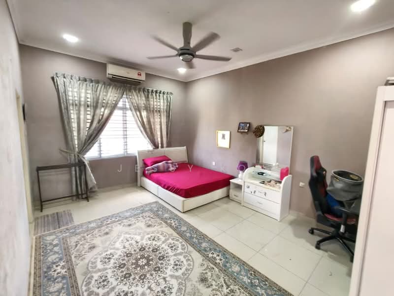 2-storey Terraced House for Rent in Ehsan Jaya (Johor Bahru) - Jessy Koh - Bedroom - PropertyGuru.com.my