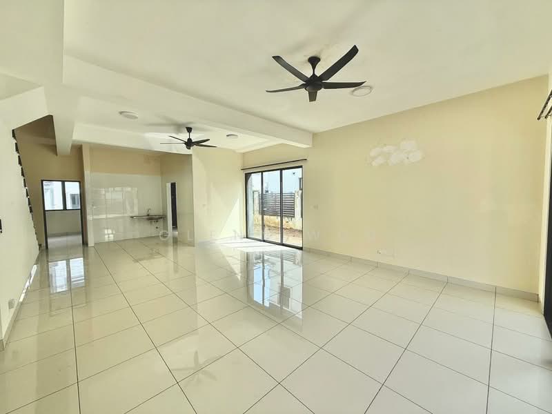 2-storey Terraced House for Sale in Austin Crest (Johor Bahru) - Glenn Woo - Living Room - PropertyGuru.com.my