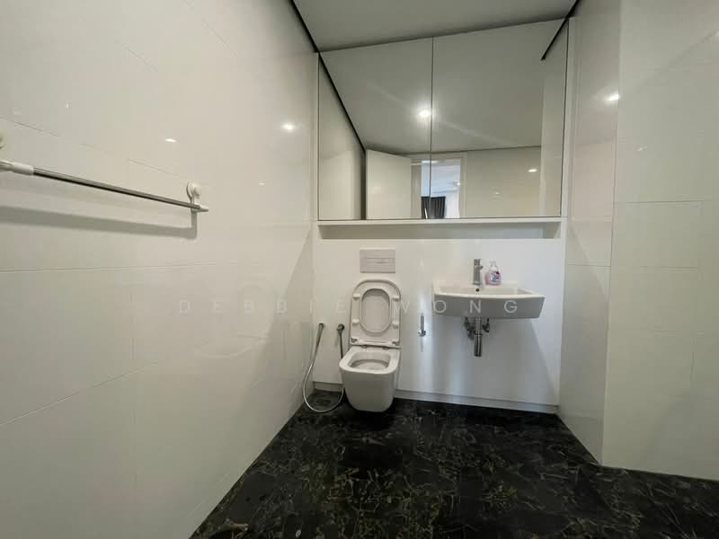 Servis Apartment untuk Dijual di Arcoris Residences - Debbie Wong - Bathroom - PropertyGuru.com.my