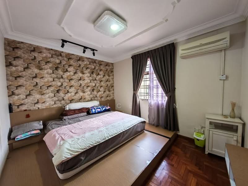 Bungalow for Sale in Taman Bukit Rinting (Masai) - Bernice Gan - Bedroom - PropertyGuru.com.my