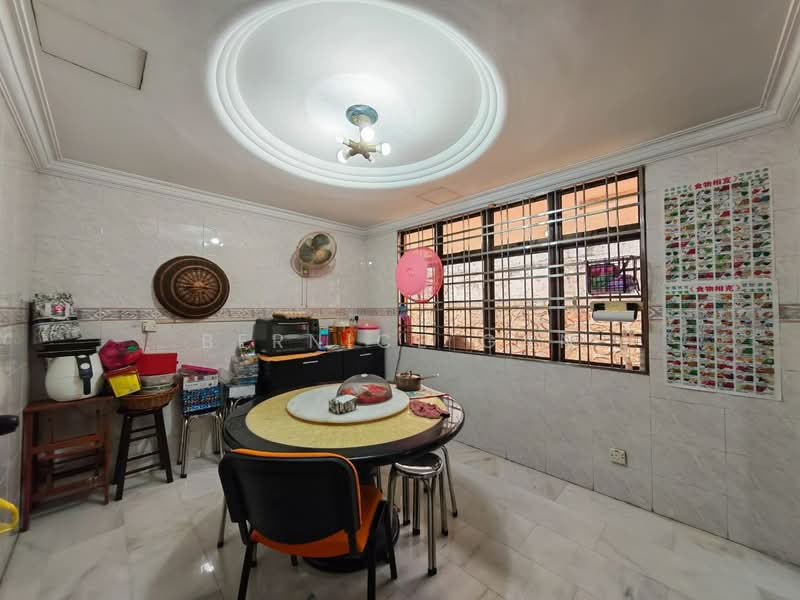 Bungalow for Sale in Taman Bukit Rinting (Masai) - Bernice Gan - Dining Room - PropertyGuru.com.my