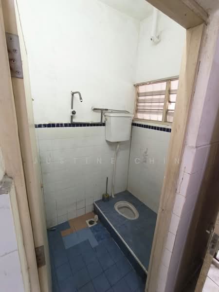 2-storey Terraced House for Sale in Bercham (Ipoh) - Justine Chin - Bathroom - PropertyGuru.com.my