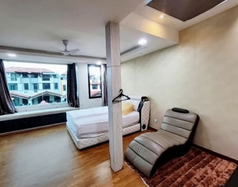 2.5-storey Terraced House for Sale in Taman Sutera Utama (Skudai) - Nelson Tan Poh Kiong - Bedroom - PropertyGuru.com.my