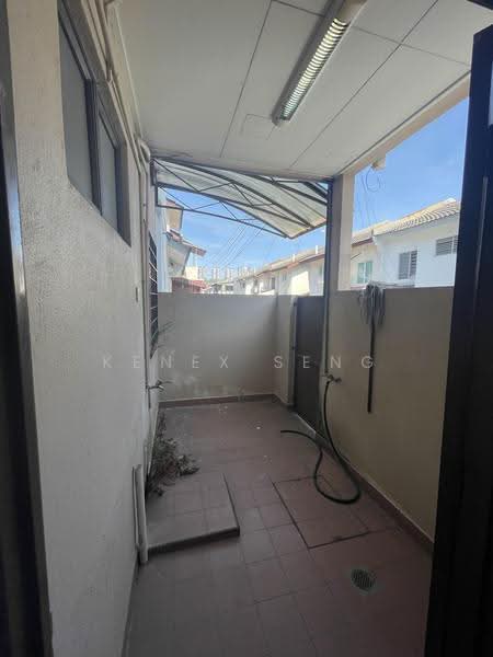 2-storey Terraced House for Sale in Saujana Damansara (Damansara Damai) - Kenex Seng - Balcony - PropertyGuru.com.my