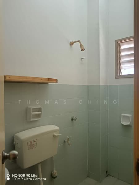Rumah Teres 2 Tingkat untuk Disewa di Bandar Putra Permai (Seri Kembangan) - Thomas Ching - Bathroom - PropertyGuru.com.my