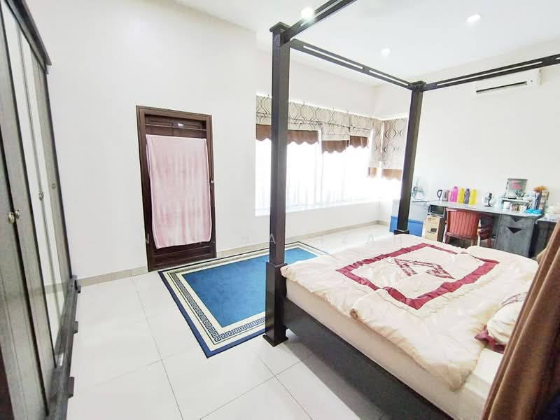 Rumah Berkembar untuk Dijual di Bandar Puncak Alam (Puncak Alam) - Nur Hanizah - Bedroom - PropertyGuru.com.my