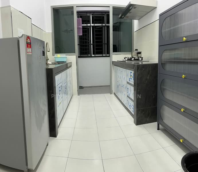 Rumah Flat untuk Disewa di PANGSAPURI PULAI MUTIARA 3 - Pierre Chin - Kitchen - PropertyGuru.com.my