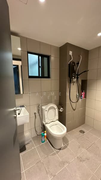 Servis Apartment untuk Disewa di D'Quince Residences - Carmen Yee - Bathroom - PropertyGuru.com.my