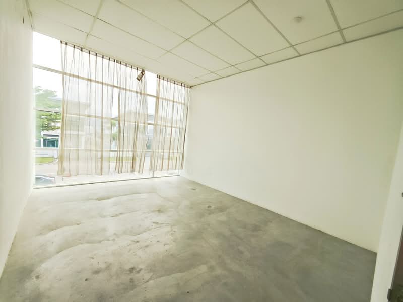 Semi-D Factory for Rent in Taman Perindustrian Cemerlang (Ulu Tiram) - Marcus Loh - Interior - PropertyGuru.com.my