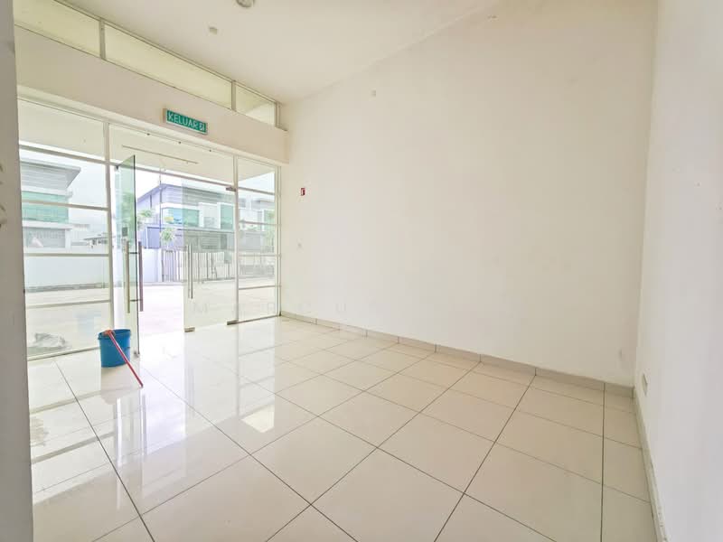 Semi-D Factory for Rent in Taman Perindustrian Cemerlang (Ulu Tiram) - Marcus Loh - Entrance - PropertyGuru.com.my
