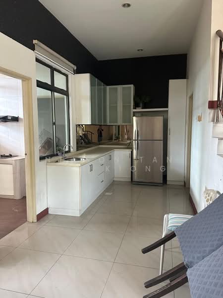 Rumah Berkembar untuk Dijual di Setia Tropika (Johor Bahru) - Nelson Tan Poh Kiong - Kitchen - PropertyGuru.com.my
