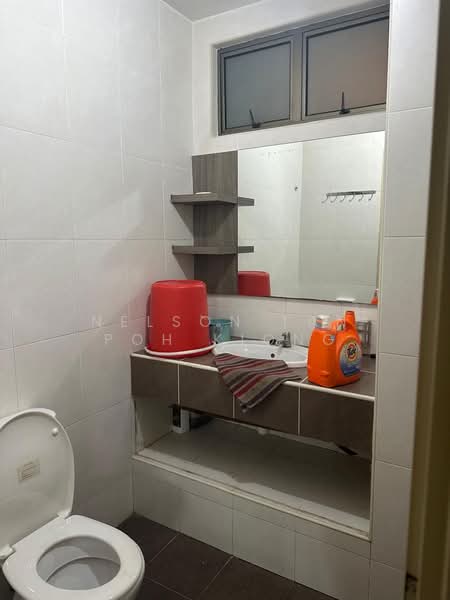 Rumah Berkembar untuk Dijual di Setia Tropika (Johor Bahru) - Nelson Tan Poh Kiong - Bathroom - PropertyGuru.com.my