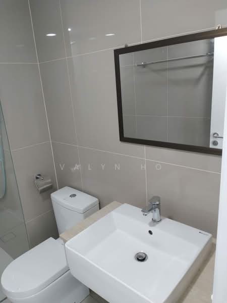 Servis Apartment untuk Disewa di Sentul Point - Valyn Ho - Bathroom - PropertyGuru.com.my