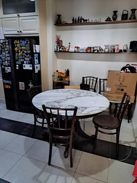 Rumah Berkembar untuk Dijual di SS2 (Petaling Jaya) - Juliana Mahmud - Dining Room - PropertyGuru.com.my