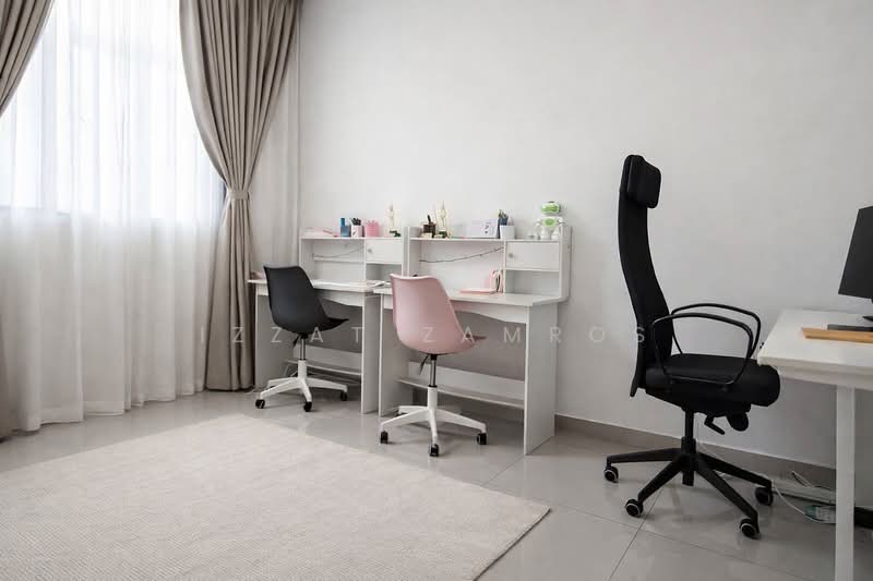 Service Residence for Sale at Huni @ Eco Ardence - Izzat Zamros - Study - PropertyGuru.com.my