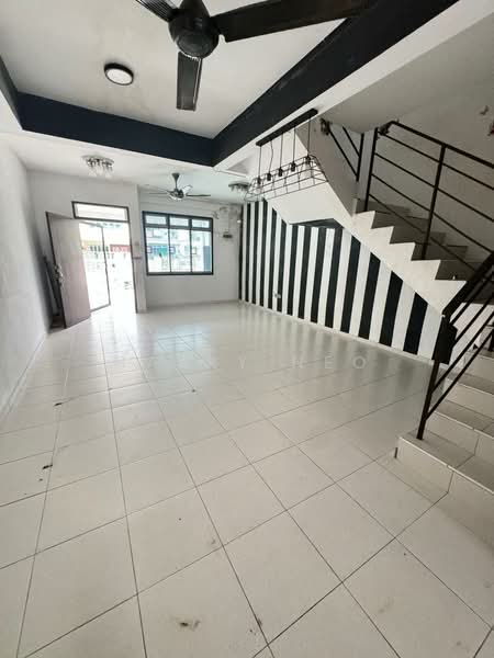 2.5-storey Terraced House for Sale in Pasir Gudang (Johor) - Harry Neo - Living Room - PropertyGuru.com.my