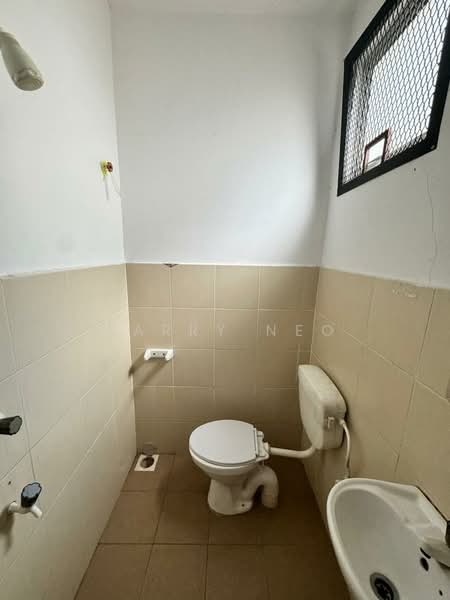 2.5-storey Terraced House for Sale in Pasir Gudang (Johor) - Harry Neo - Bathroom - PropertyGuru.com.my