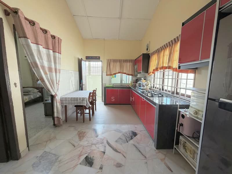 1-storey Terraced House for Sale in Taman Bukit Mewah (Kajang) - Firdaus Husin - Kitchen - PropertyGuru.com.my