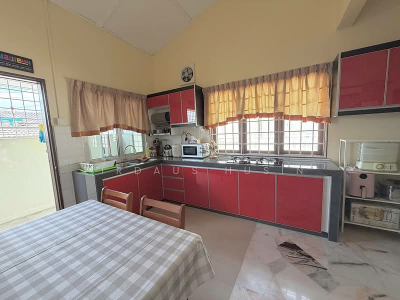 1-storey Terraced House for Sale in Taman Bukit Mewah (Kajang) - Firdaus Husin - Kitchen - PropertyGuru.com.my