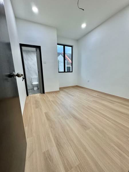 2-storey Terraced House for Sale in Permas Jaya (Johor Bahru) - Glenn Woo - Interior - PropertyGuru.com.my