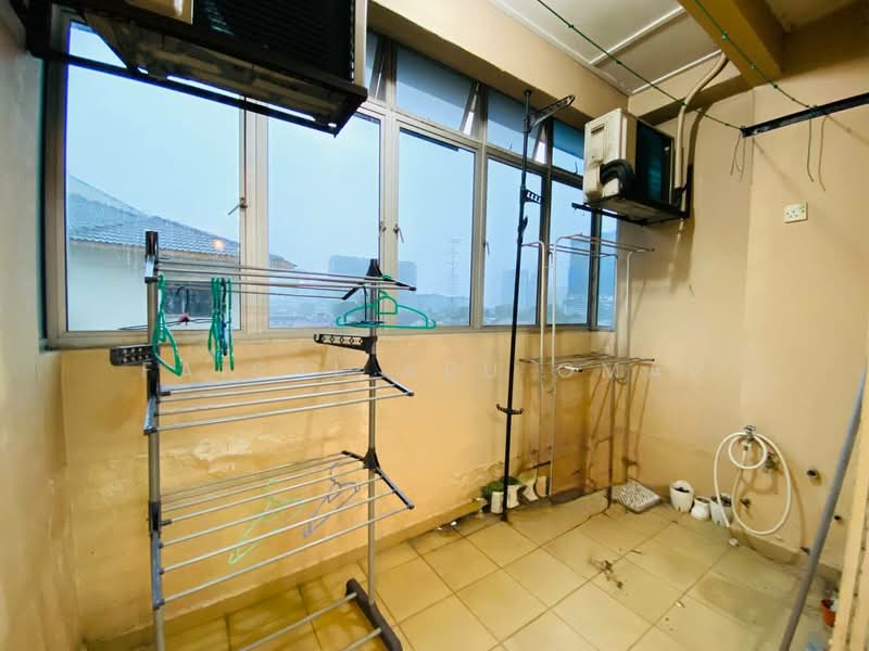 Condominium for Sale at La Villas Condominium - Faisal Abu Omar - Balcony - PropertyGuru.com.my