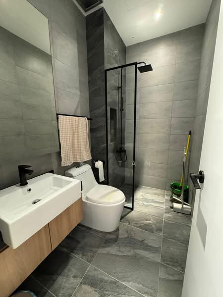 2.5-storey Terraced House for Sale in Eco Botanic (Iskandar Puteri (Nusajaya)) - Sky Tan - Bathroom - PropertyGuru.com.my