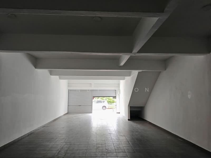 Shop for Rent in Seri Kembangan (Selangor) - Candy Soon - Interior - PropertyGuru.com.my