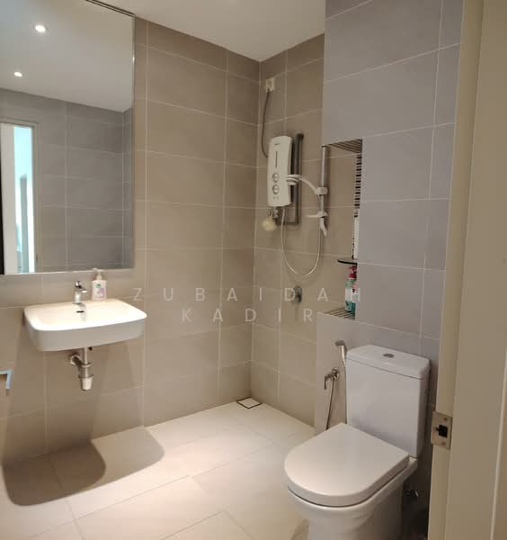 Servis Apartment untuk Disewa di Putra Residence - Zubaidah Kadir - Bathroom - PropertyGuru.com.my