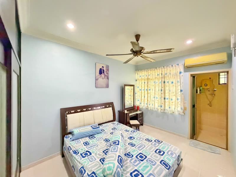 Rumah Teres 2.5 Tingkat untuk Dijual di Farlim (Ayer Itam) - Gary Goh - Bedroom - PropertyGuru.com.my