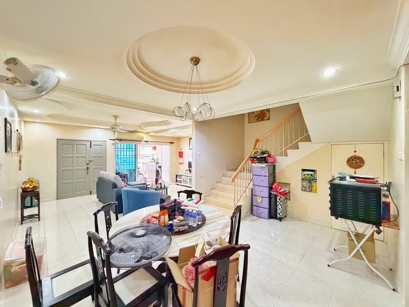Rumah Teres 2.5 Tingkat untuk Dijual di Farlim (Ayer Itam) - Gary Goh - Living Room - PropertyGuru.com.my