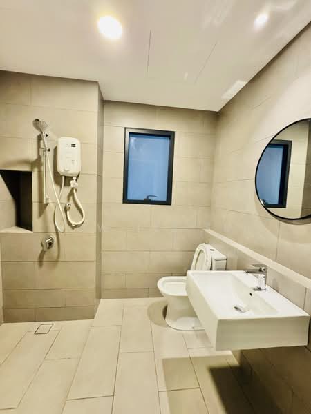 Service Residence for Rent at Maya Ara Residences - Kow Tze Fui - Bathroom - PropertyGuru.com.my