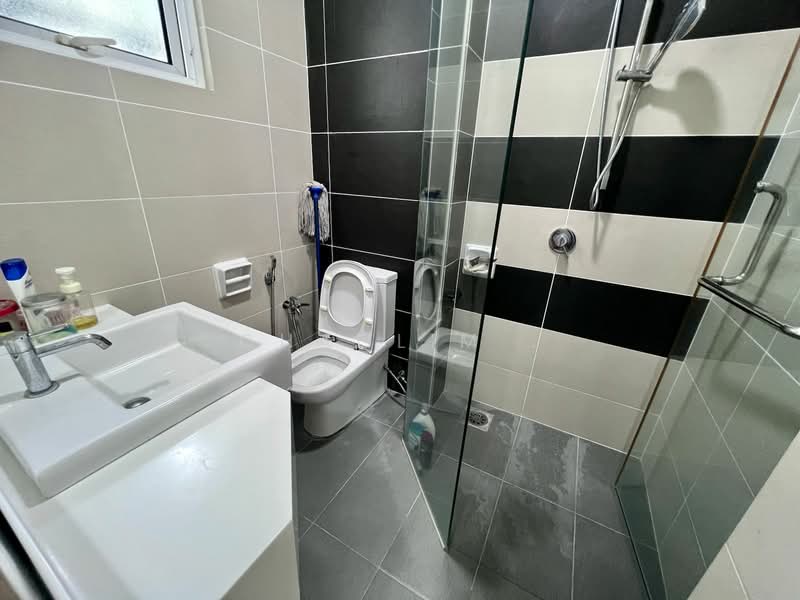 Rumah Berkembar untuk Dijual di Bandar Mahkota Cheras (Cheras) - ChaoLim . - Bathroom - PropertyGuru.com.my