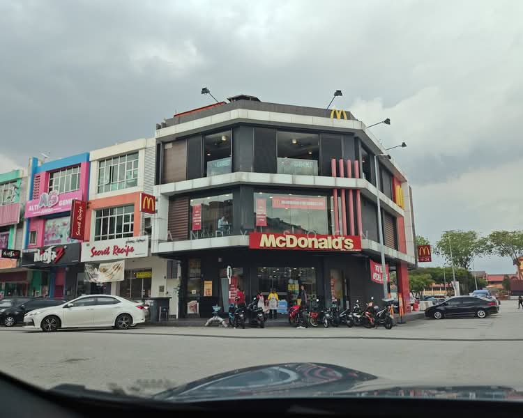 Shop for Rent in Seri Kembangan (Selangor) - Candy Soon - Exterior - PropertyGuru.com.my