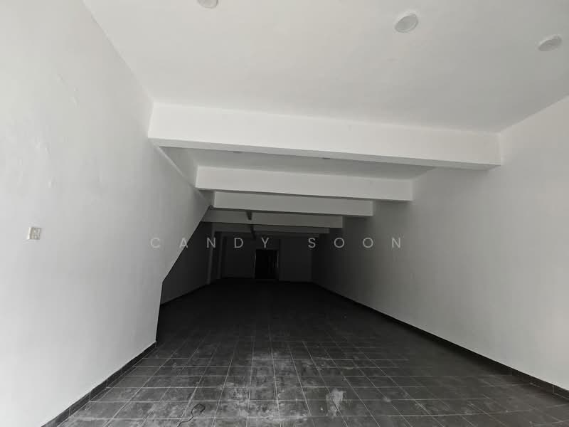 Shop for Rent in Seri Kembangan (Selangor) - Candy Soon - Interior - PropertyGuru.com.my