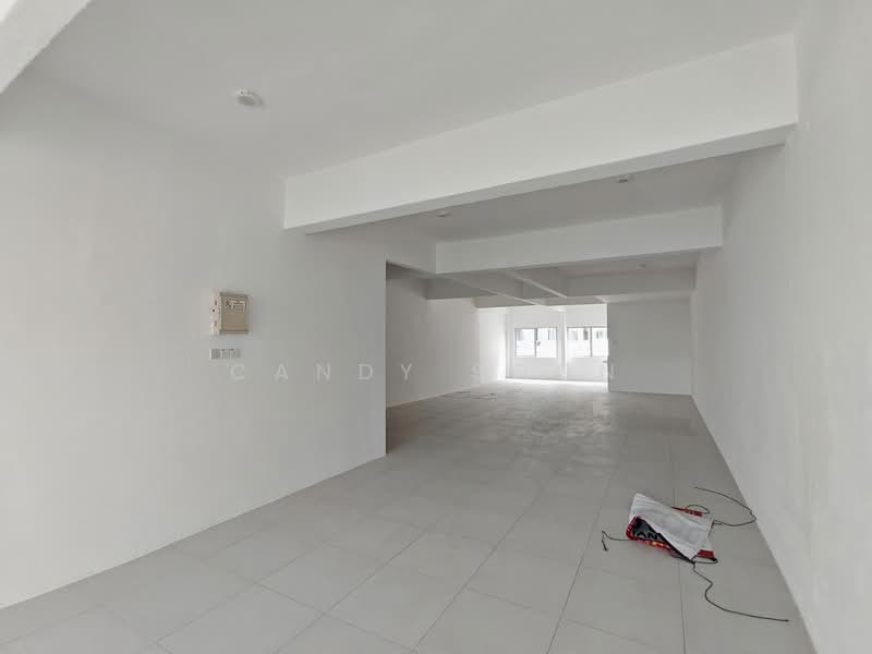 Shop for Rent in Seri Kembangan (Selangor) - Candy Soon - Interior - PropertyGuru.com.my