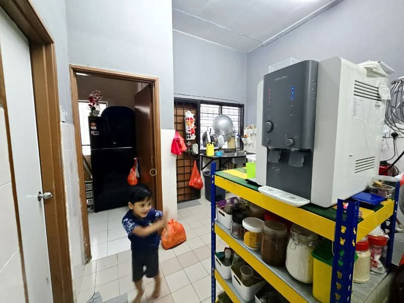 Rumah Teres 1 Tingkat untuk Dijual di Kota Puteri (Batu Arang) - Nor Ozir - Kitchen - PropertyGuru.com.my